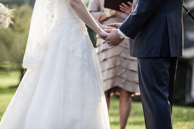 winvian-farm-wedding-morris-ct-photography-allyson-david-photos-greyhousestudios-featured-063