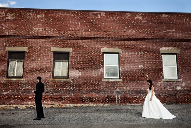 loading-dock-wedding-photos-stamford-ct-wedding-photography-alix-benny-greyhousestudios-featured-021