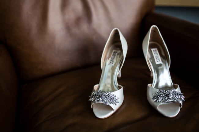 new-haven-lawn-club-wedding-photos-wedding-love-photos-new-haven-ct-photography-meghan-sully-greyhousestudios-featured-018