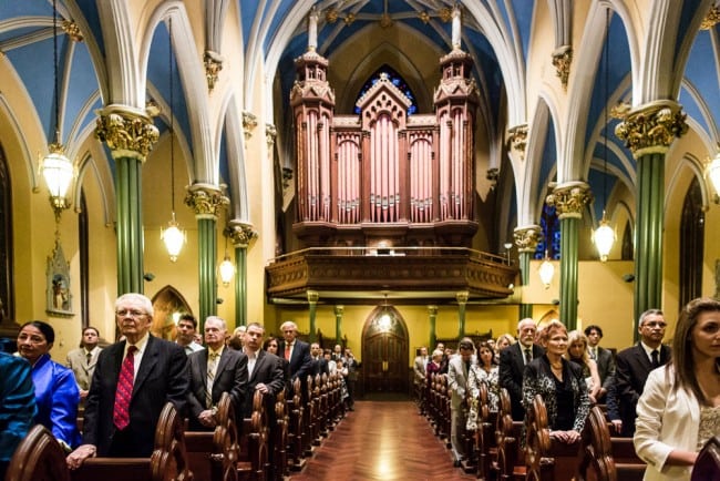 new-haven-lawn-club-wedding-photos-wedding-love-photos-new-haven-ct-photography-meghan-sully-greyhousestudios-featured-067