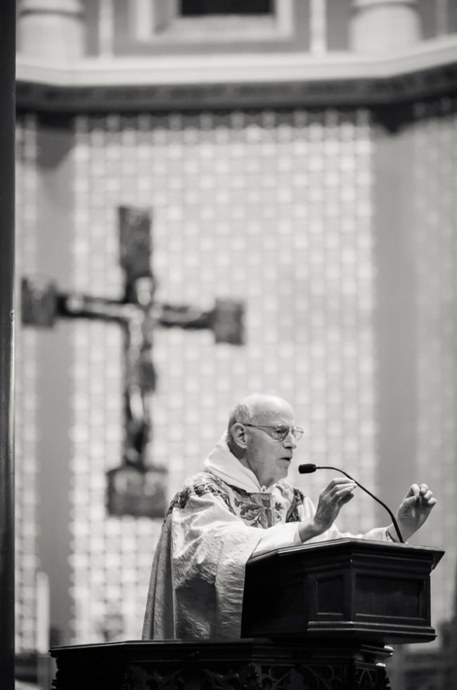 new-haven-lawn-club-wedding-photos-wedding-love-photos-new-haven-ct-photography-meghan-sully-greyhousestudios-featured-075