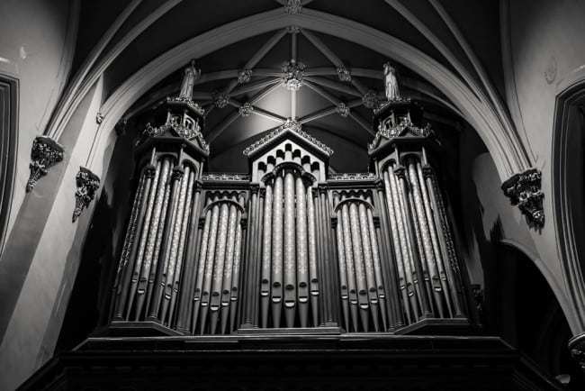 new-haven-lawn-club-wedding-photos-wedding-love-photos-new-haven-ct-photography-meghan-sully-greyhousestudios-featured-082