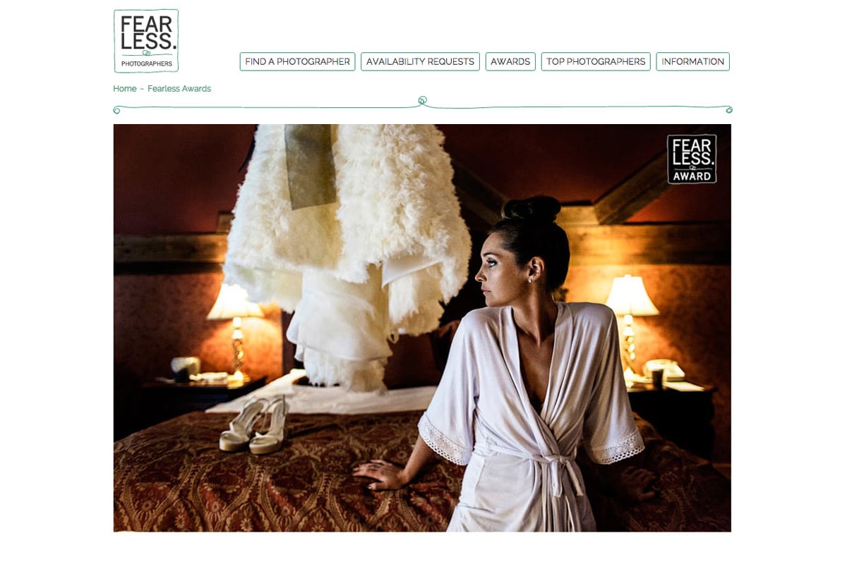 Award winning new england and destination wedding photography, winner of Junebug's best of the best, multiple PDN top knots, fearless photographer and ISPWP awards. Feautured in the Knot, Style Me Pretty, Grace Ormonde, and Martha Stewart Wedding Magazings