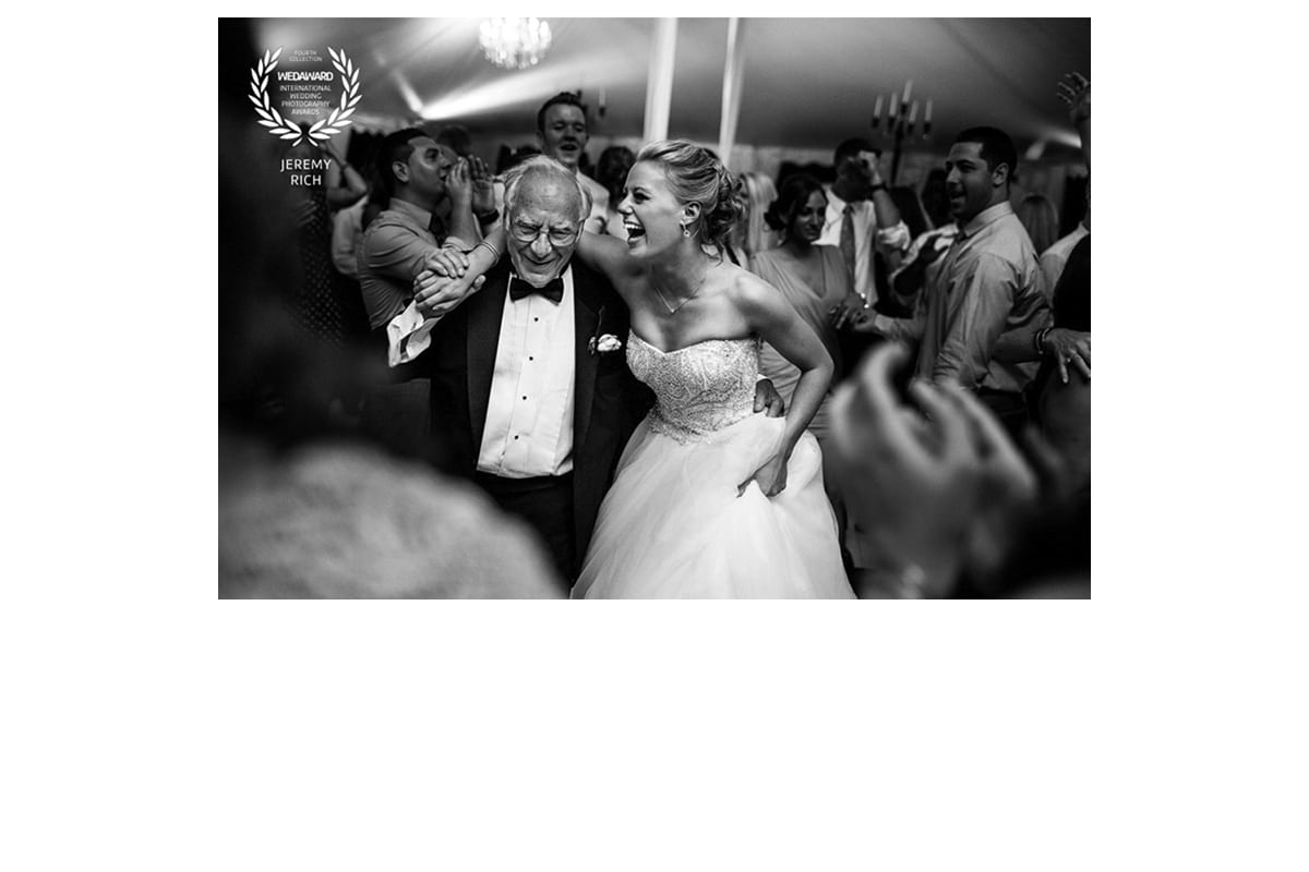 Award winning new england and destination wedding photography, winner of Junebug's best of the best, multiple PDN top knots, fearless photographer and ISPWP awards. Feautured in the Knot, Style Me Pretty, Grace Ormonde, and Martha Stewart Wedding Magazings