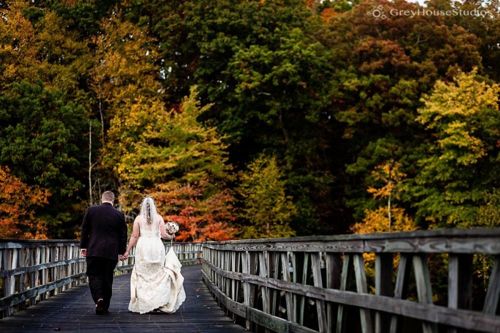 Lake of Isles wedding photos north stonington, ct